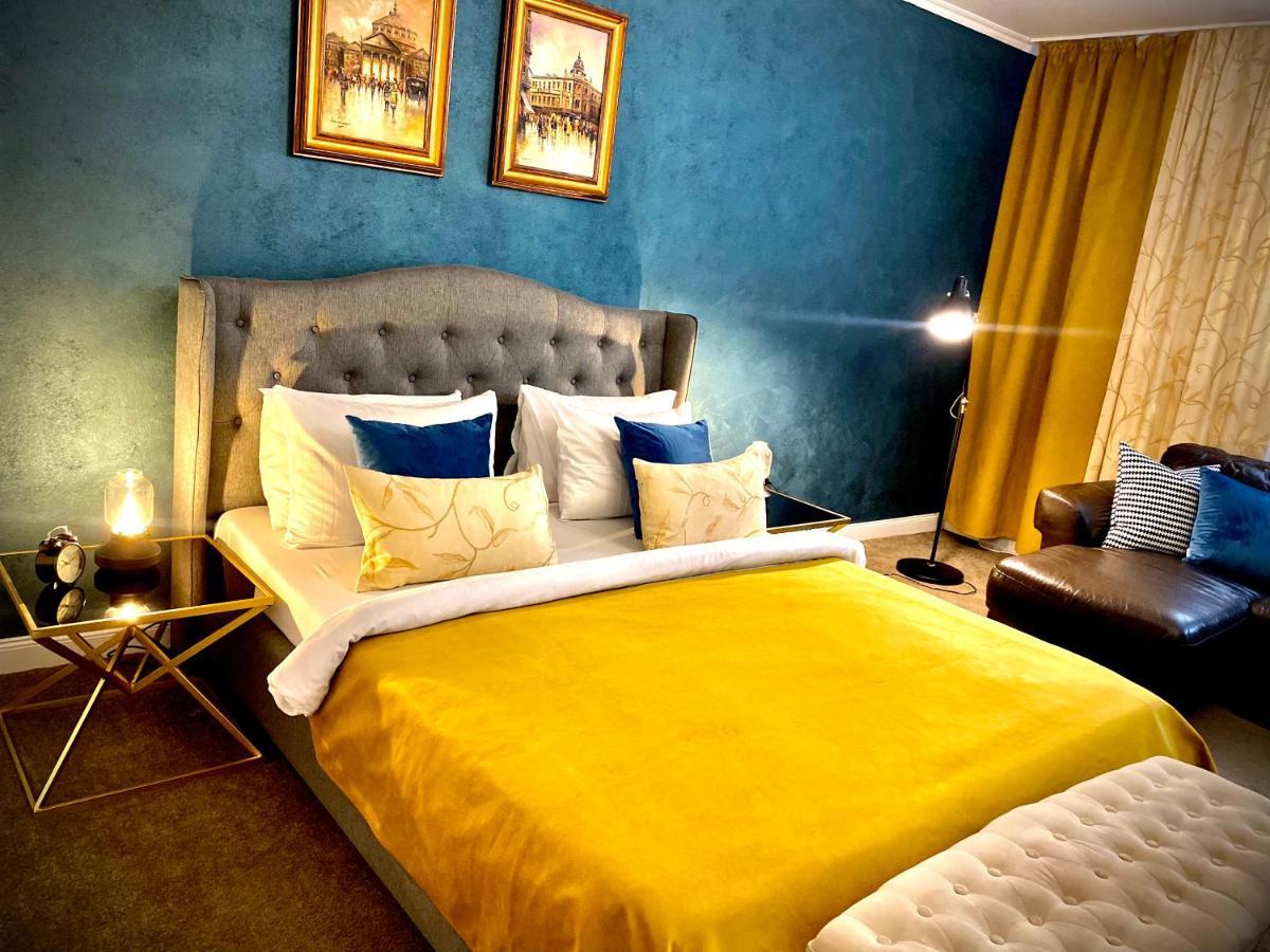 Sarada Boutique Luxury Apartment デヴァ エクステリア 写真