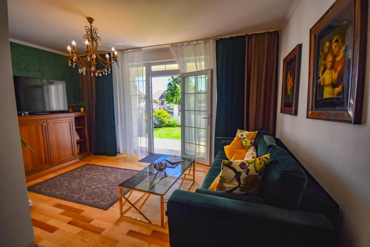 Sarada Boutique Luxury Apartment デヴァ エクステリア 写真