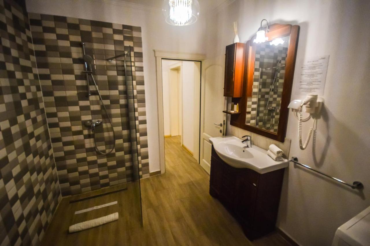 Sarada Boutique Luxury Apartment デヴァ エクステリア 写真