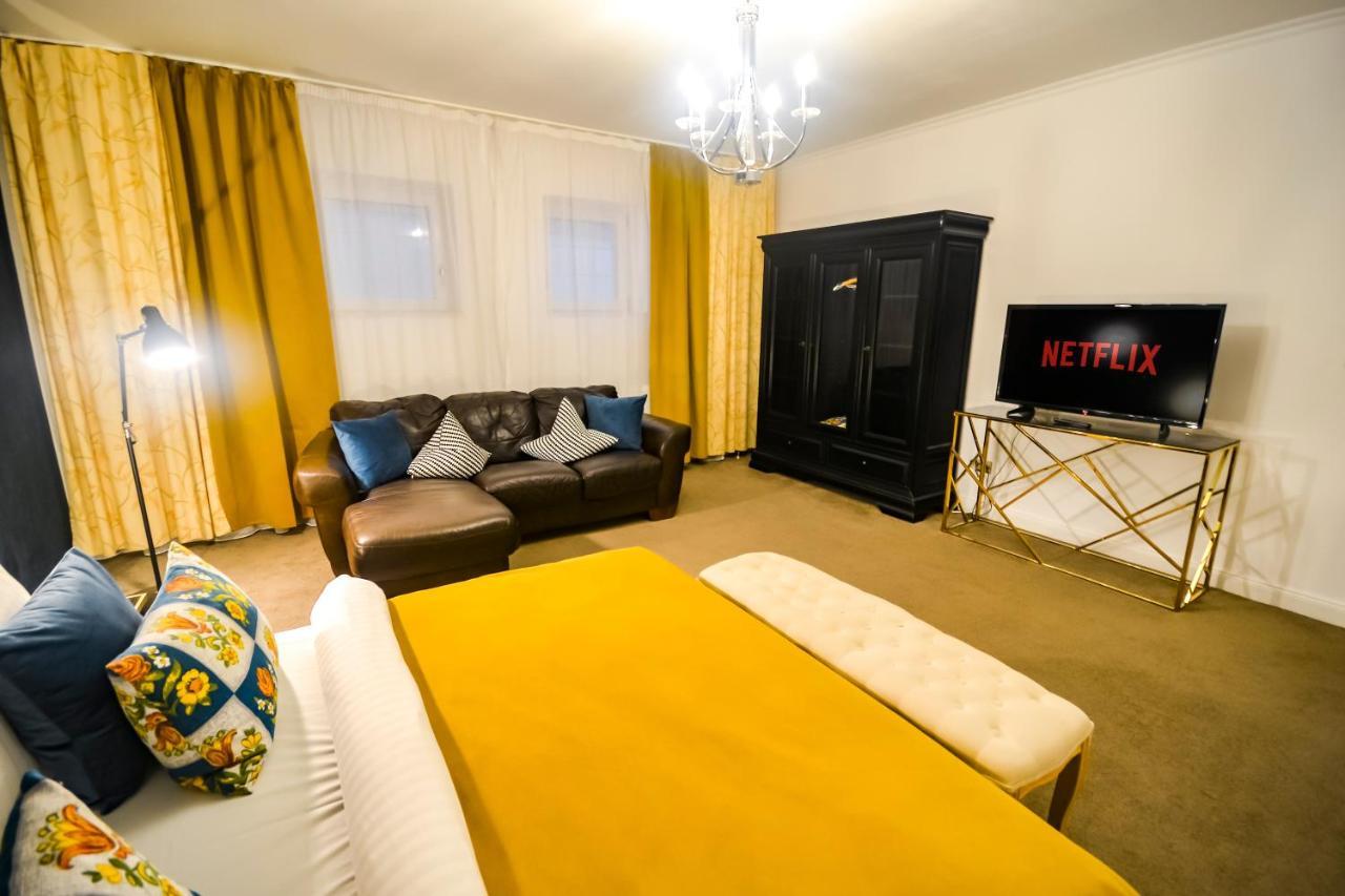 Sarada Boutique Luxury Apartment デヴァ エクステリア 写真