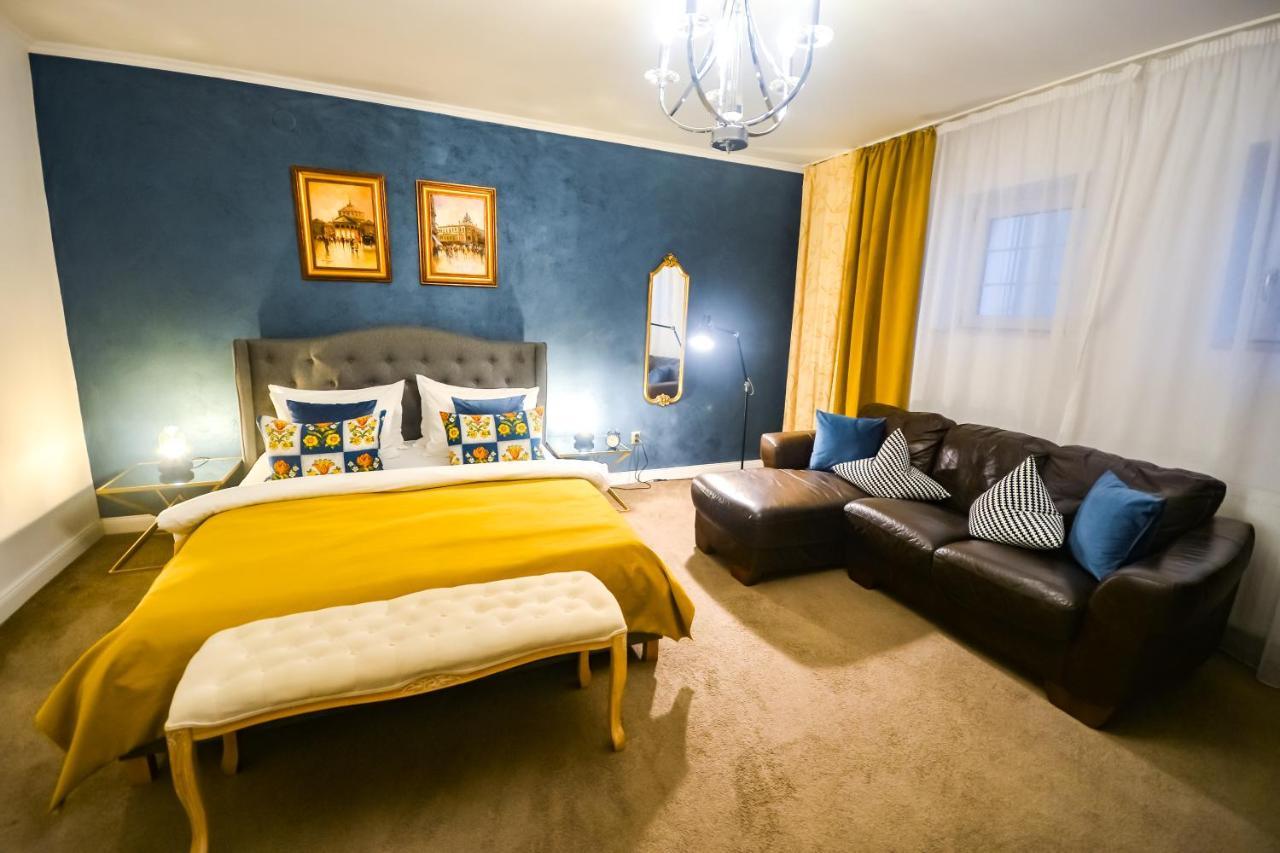 Sarada Boutique Luxury Apartment デヴァ エクステリア 写真