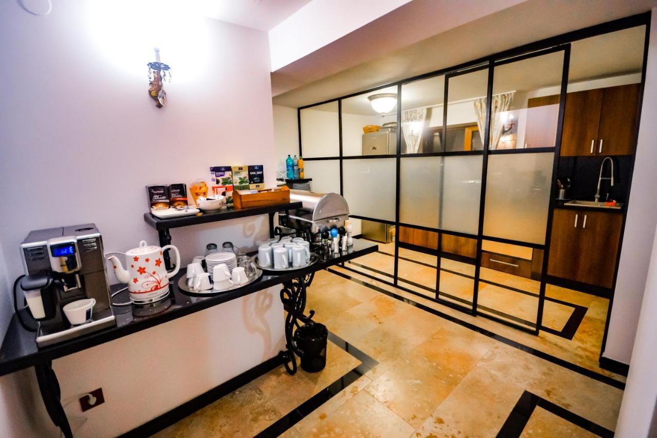 Sarada Boutique Luxury Apartment デヴァ エクステリア 写真